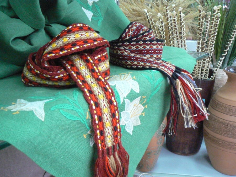 Пояс тканый