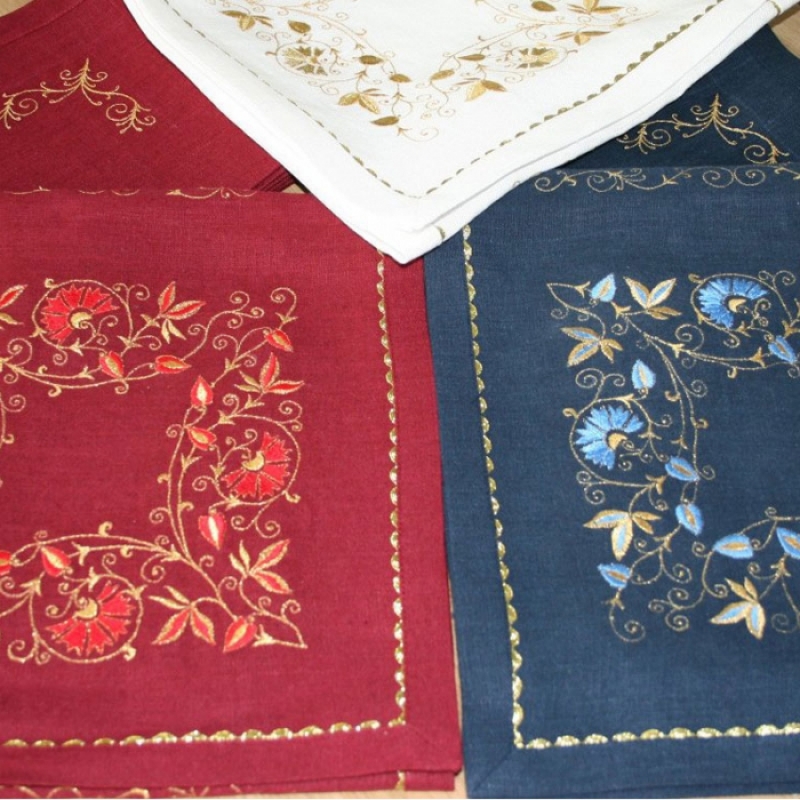 Строчевышитое столовое белье SC020